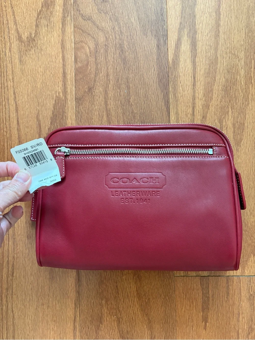 NWT Vintage Coach Red Leather “Medium Beauty Case”